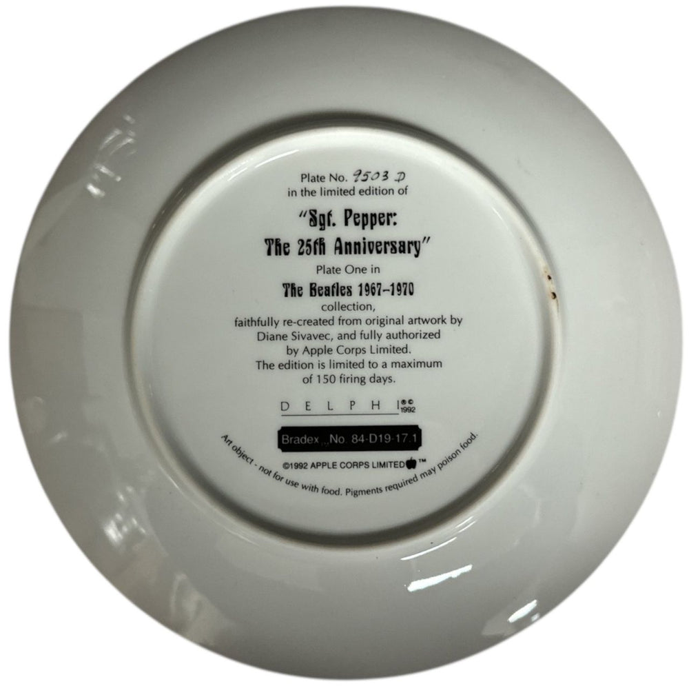 The Beatles Sgt. Pepper - The Beatles 1967-1970 Plate UK memorabilia BTLMMSG879681