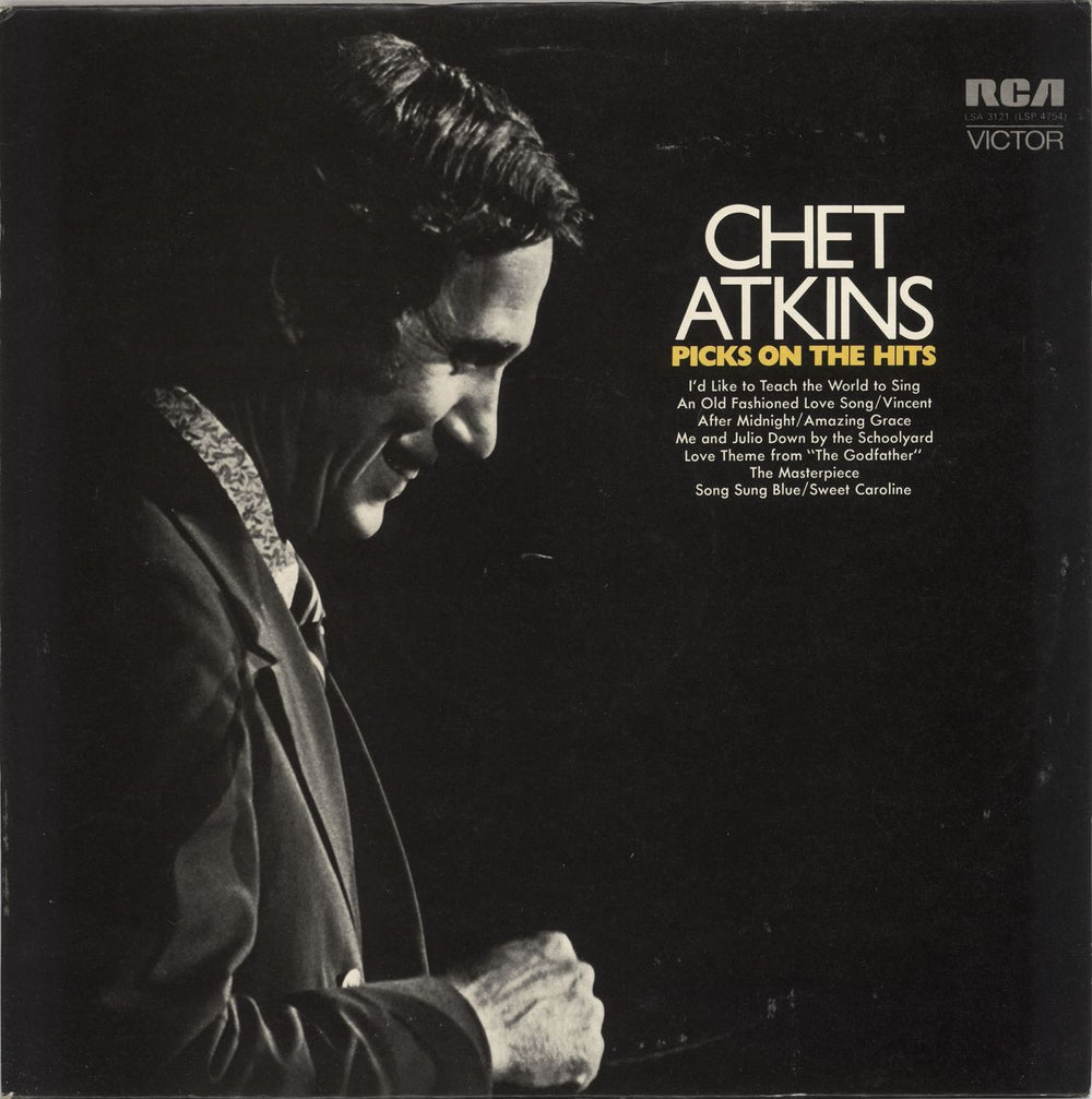 Chet Atkins Picks On The Hits UK vinyl LP album (LP record) LSA3121