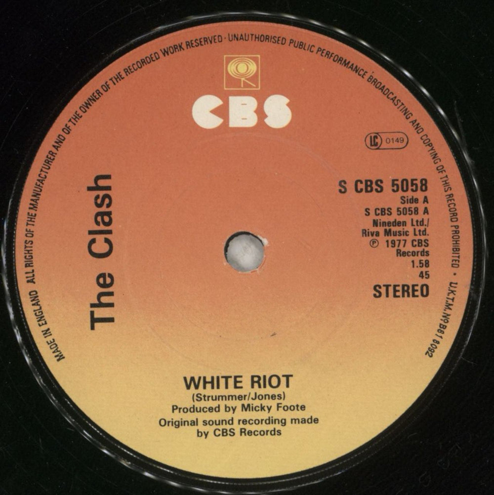 The Clash White Riot - 1st - P/S - EX UK 7" vinyl single (7 inch record / 45) CSH07WH717470